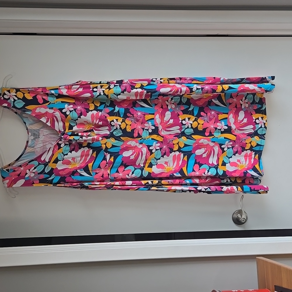 Woman's floral print dress